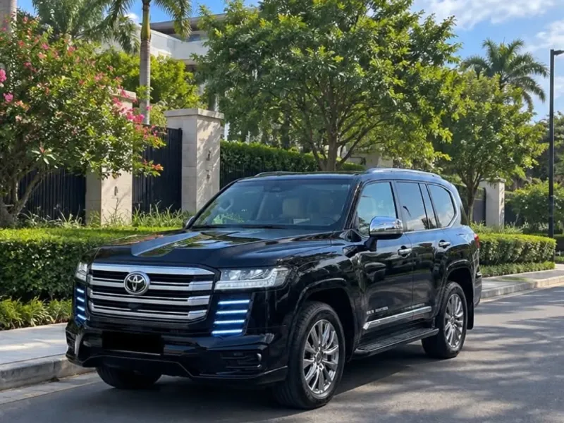 Land Cruiser 300 from the Khan Rent a Car fleet, ready for hire in Lahore Land Cruiser 300 from the Khan Rent a Car fleet, ready for hire in Lahore